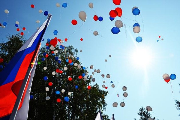Познавательный час «Цвета Родины»