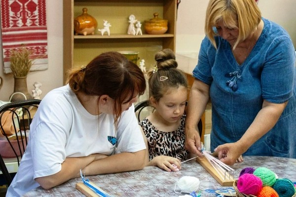 Летний АРТ-Движ – плетеный поясок
