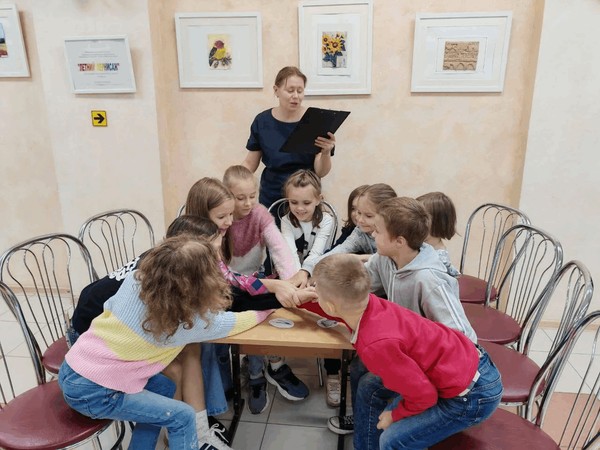 «Скоро в школу»
