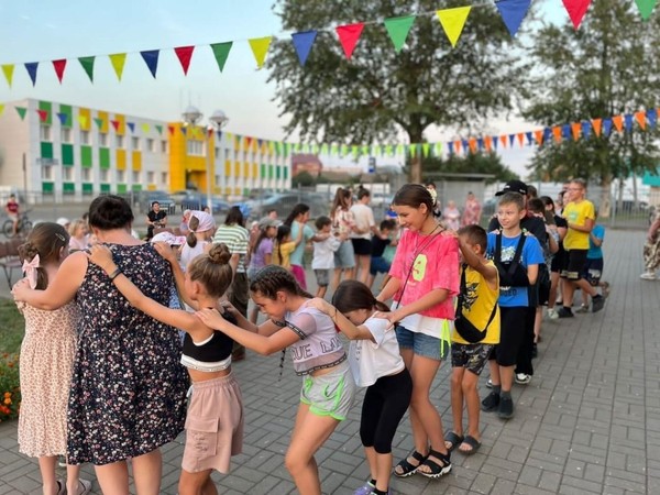 Летняя досуговая площадка «Творческая среда»