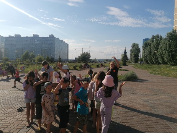 Познавательная программа«Ты,я,он,она-Мы единая страна!»