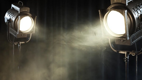 Столик на троих