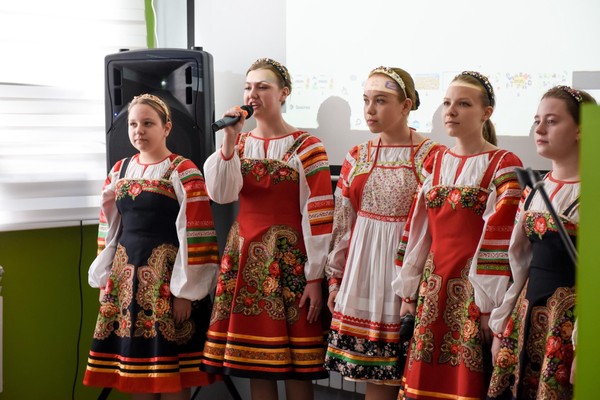 Громкие чтения «Сказки на ночь. Августовский вечер»