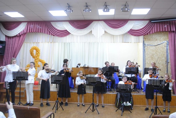 Трансляция концерта струнников