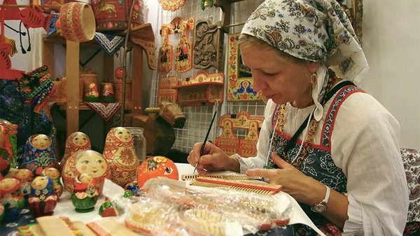 Круглый стол«Новое народное.Точка опоры»