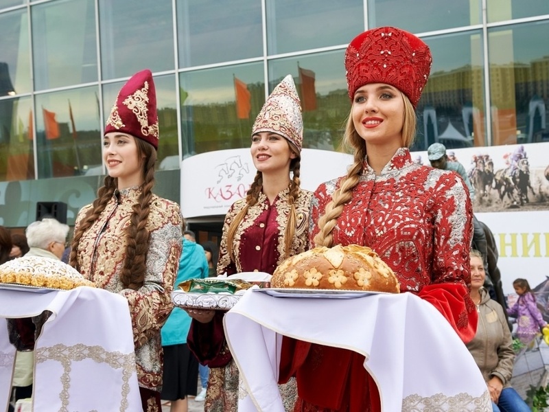 Праздничная программа к Дню города и Дню Республики Татарстан