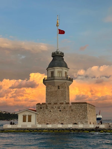 История двух берегов Стамбула
