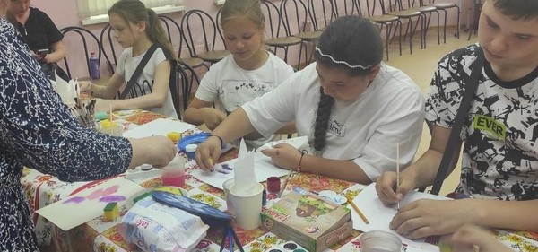 Акция летнего чтения «Летняя фишка – читай с друзьями книжку»