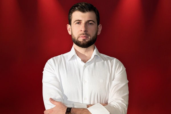 Азамат Биштов