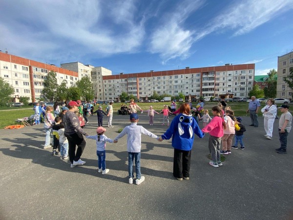 Познавательная программа по ПДД «Наши помощники — знаки дорожные»