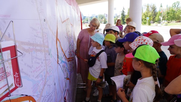 Праздничная программа, ко Дню освобождения города от немецко-фашистских захватчиков