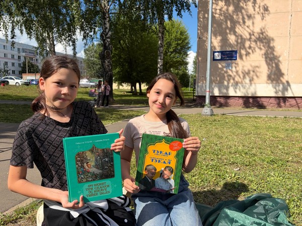 «Сабит учится читать»
