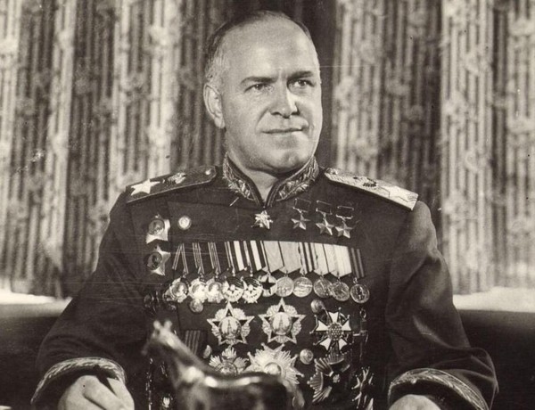 Экскурсия по выставке «Маршал Победы. 130 лет»