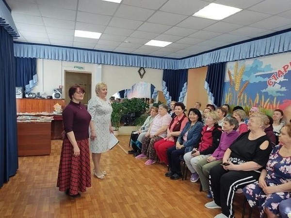 Литературный час «С думой о народе»
