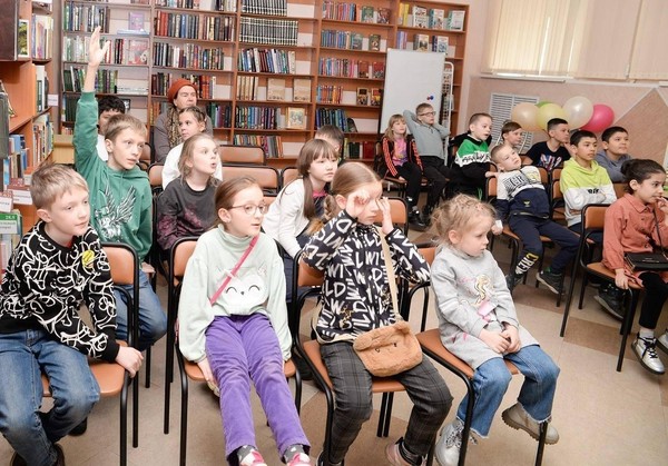 Презентация книги Мирославы Любиной «Лео и путь домой к звездным горам»