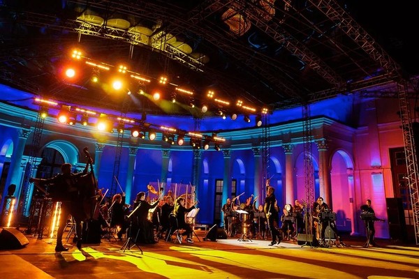 Поп-хиты с симфоническим оркестром. Olympic Orchestra