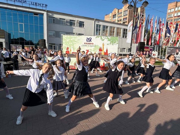 Концерт «Школьные годы чудесные»