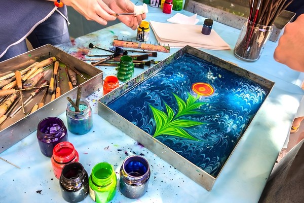 Магия на воде: мастер-класс по рисунку эбру