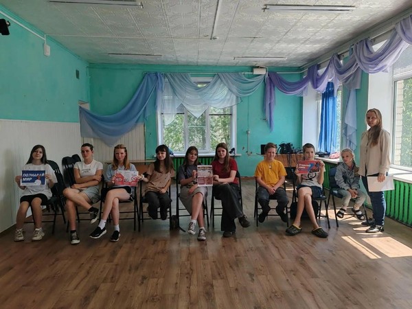«Мы танцуем и поём без наркотиков»