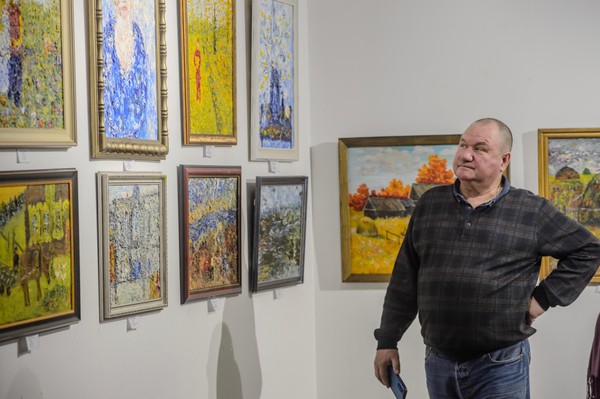 Персональная выставка Ивана Попова «Творю от сердца и души»