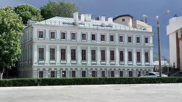 Экскурсия «Старинный особняк Большой Московской: история и легенды»