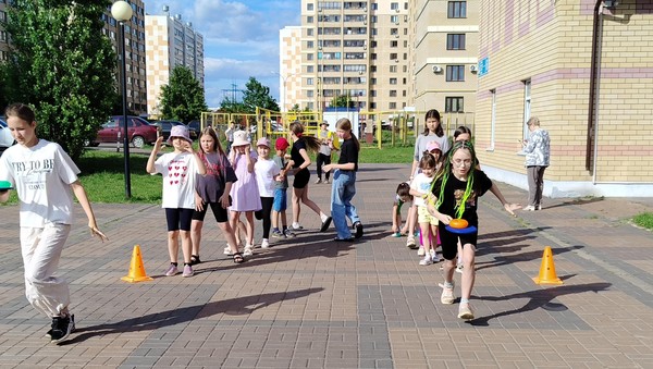 Спортивная программа«Мы дружим с физкультурой»