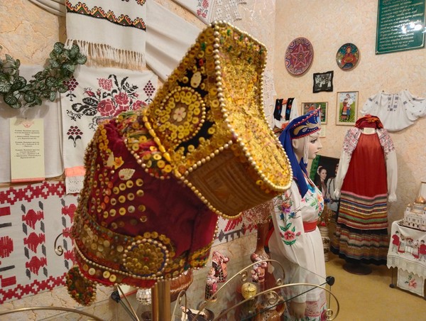 Экскурсия «Парчовая на маковке кичка»