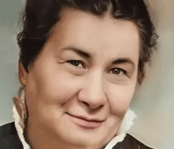 «Я родом из детства»