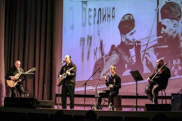Концерт «Для сердца мамы трепетные звуки…»