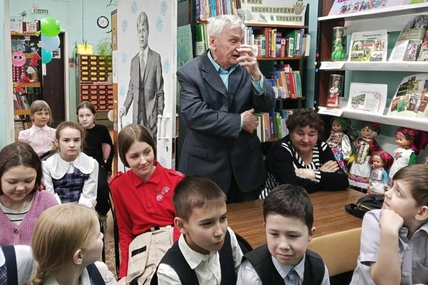 Экскурсия «Сюда приходят дети узнать про все на свете!»