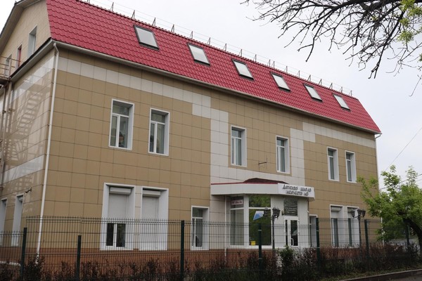 Концерт преподавателей школы «С музыкой в сердце»