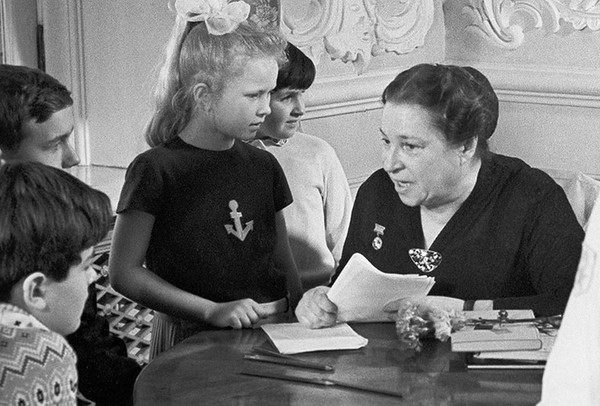 Программа «Агния Барто: взрослые мысли детскими стихами»