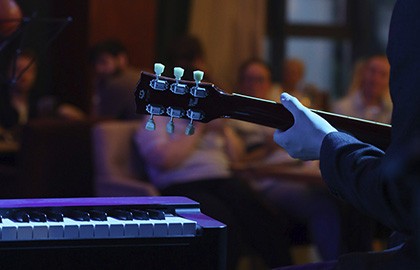 Las Guitarras Enamoradas