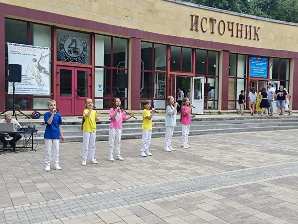 Концертная программа «Сила России в единстве сердец»