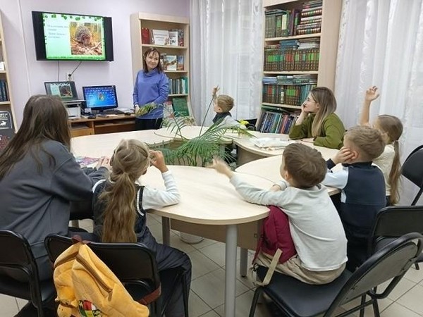Познавательный час «Самые умные животные»
