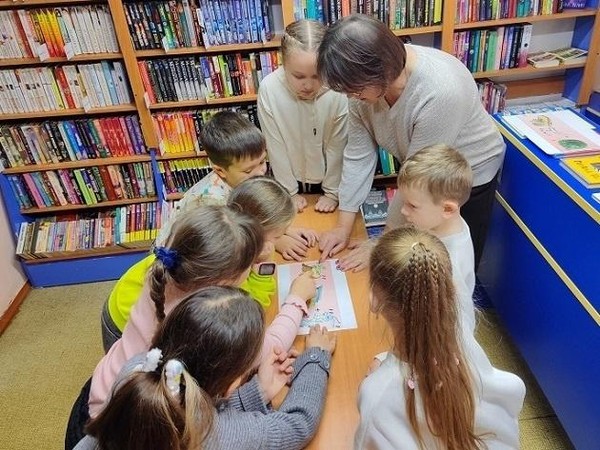 Познавательно-развлекательная программа «Вместе с книгой в мир знаний»