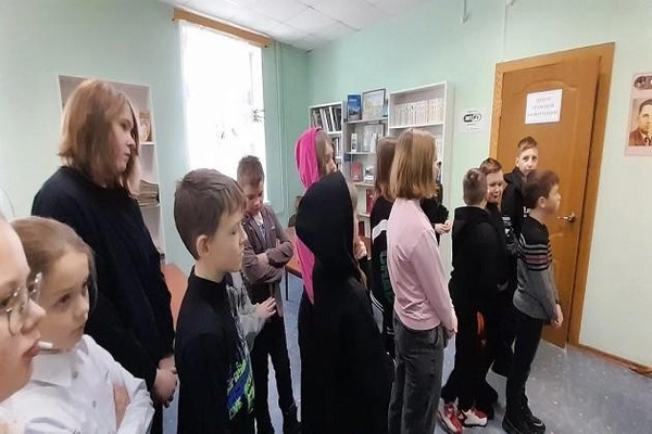 Познавательная викторина «Азбуку дорожную знать каждому положено»
