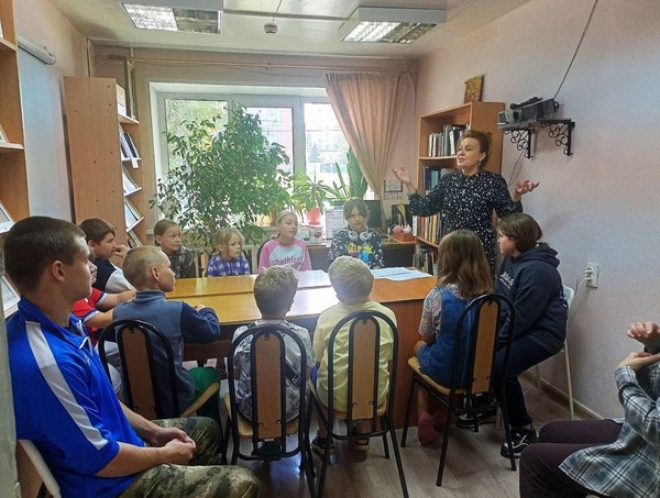 Познавательный час «Человек, возродивший кремль»
