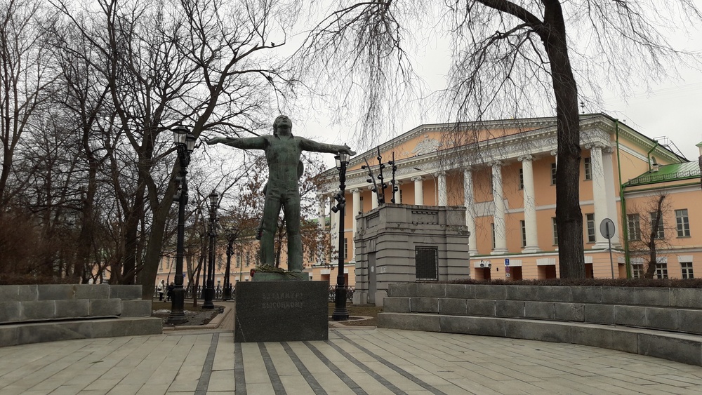 Экскурсия по Страстному бульвару