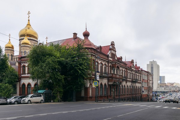 Пешеходная экскурсия «Светланская: дома и судьбы»