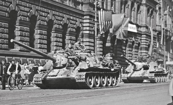 Тематическая беседа «Оружие Победы – СУ–100»