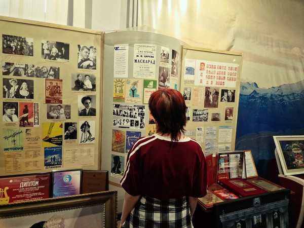 Экскурсия «История в афишах»