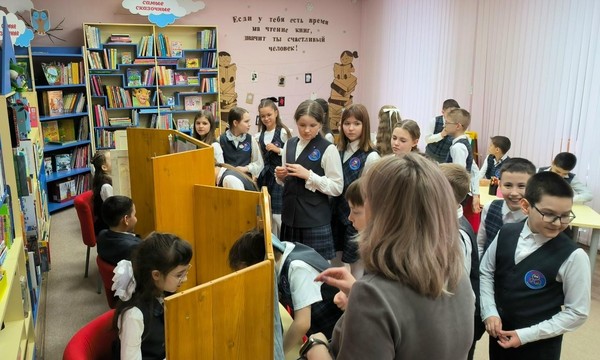 Экскурсия «В гости к Шебуршуну, или Кто живет в библиотеке?»