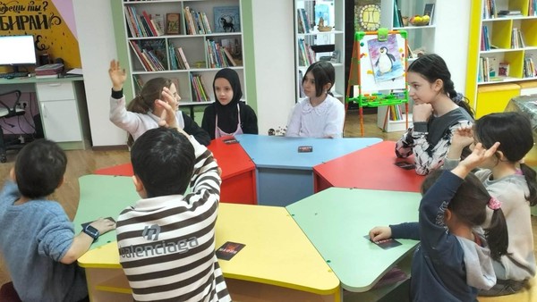 Библиографический урок «Книжки-всёзнайки»