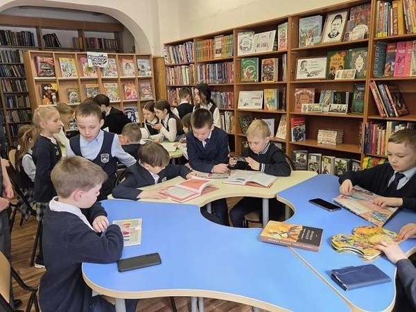 Экскурсия «Первые шаги в Книжном царстве»