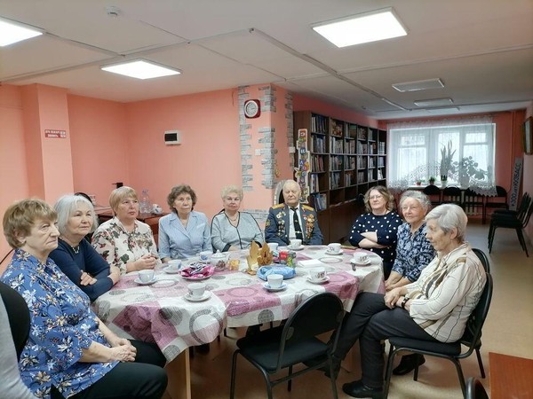 Библиовитраж «Многоликая красота»