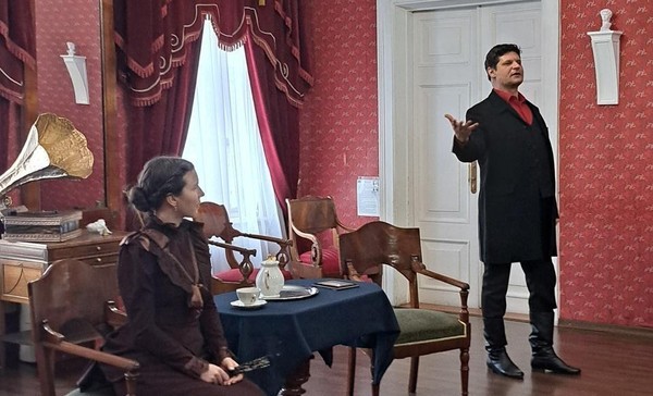 Программа «Сентябрьский театральный четверг»