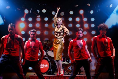 Девчата