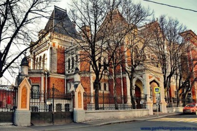 Экскурсия в великолепный особняк Леман