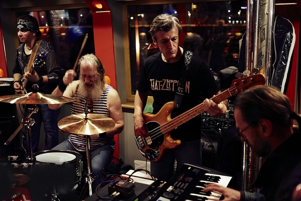 Led Zeppelin Tribute. Рок-классика на теплоходе на маршруте «Большое Петербургское кольцо»